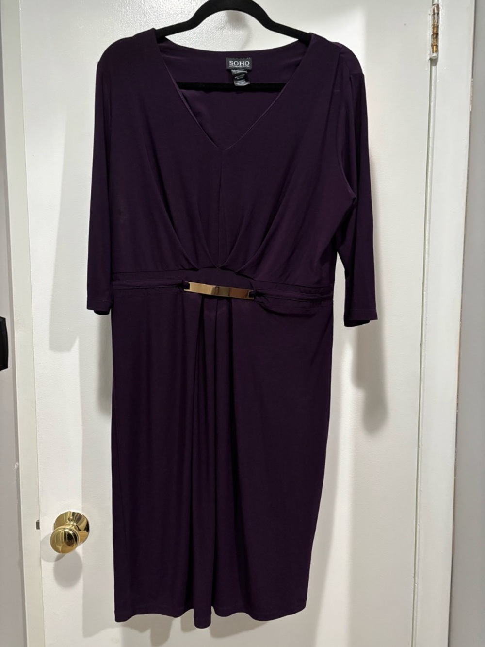 Soho Apparel Plum V-Neck Midi Dress with Gold Belt Detail Size 10